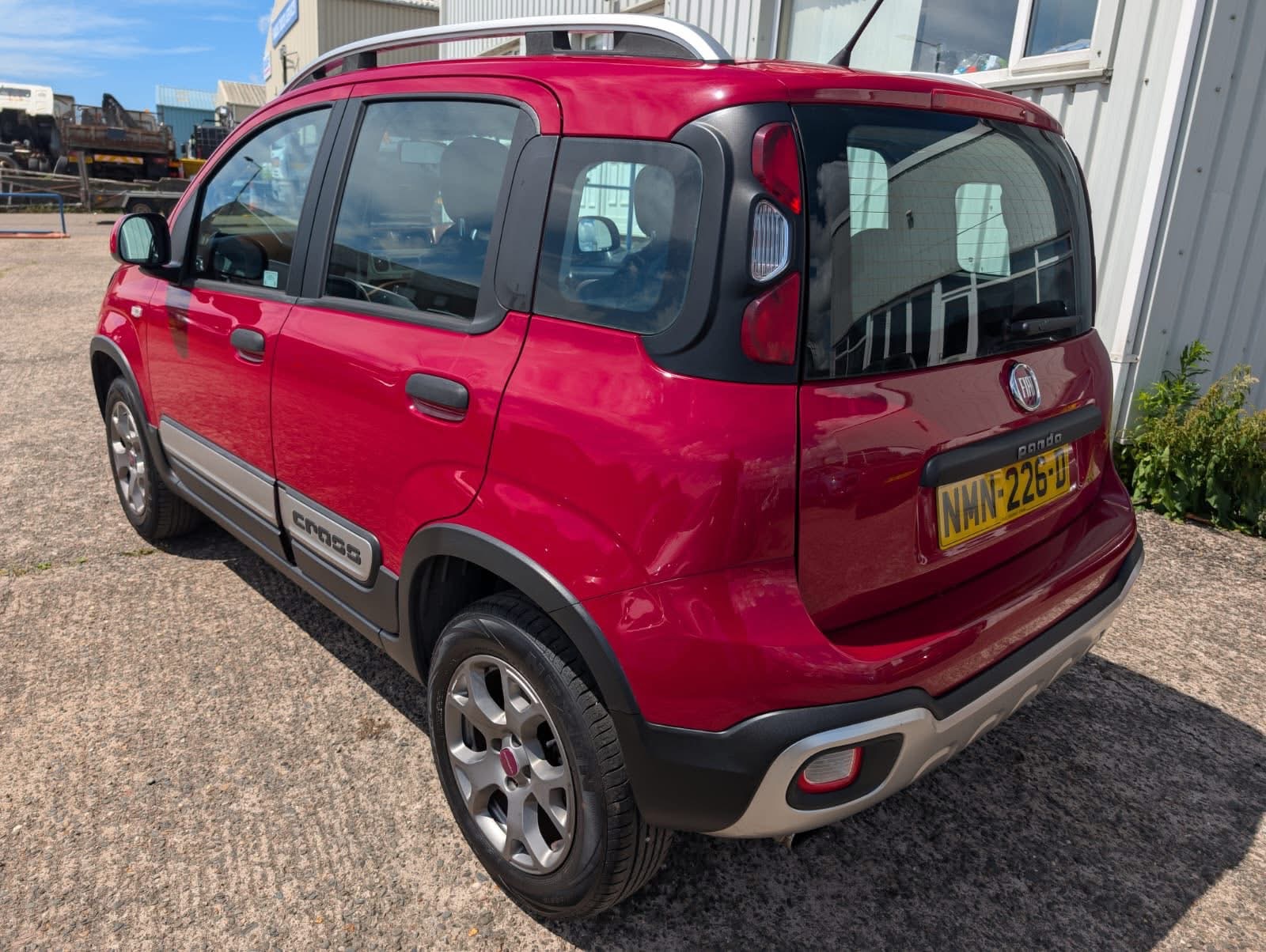 FIAT PANDA CROSS 4x4 view 2