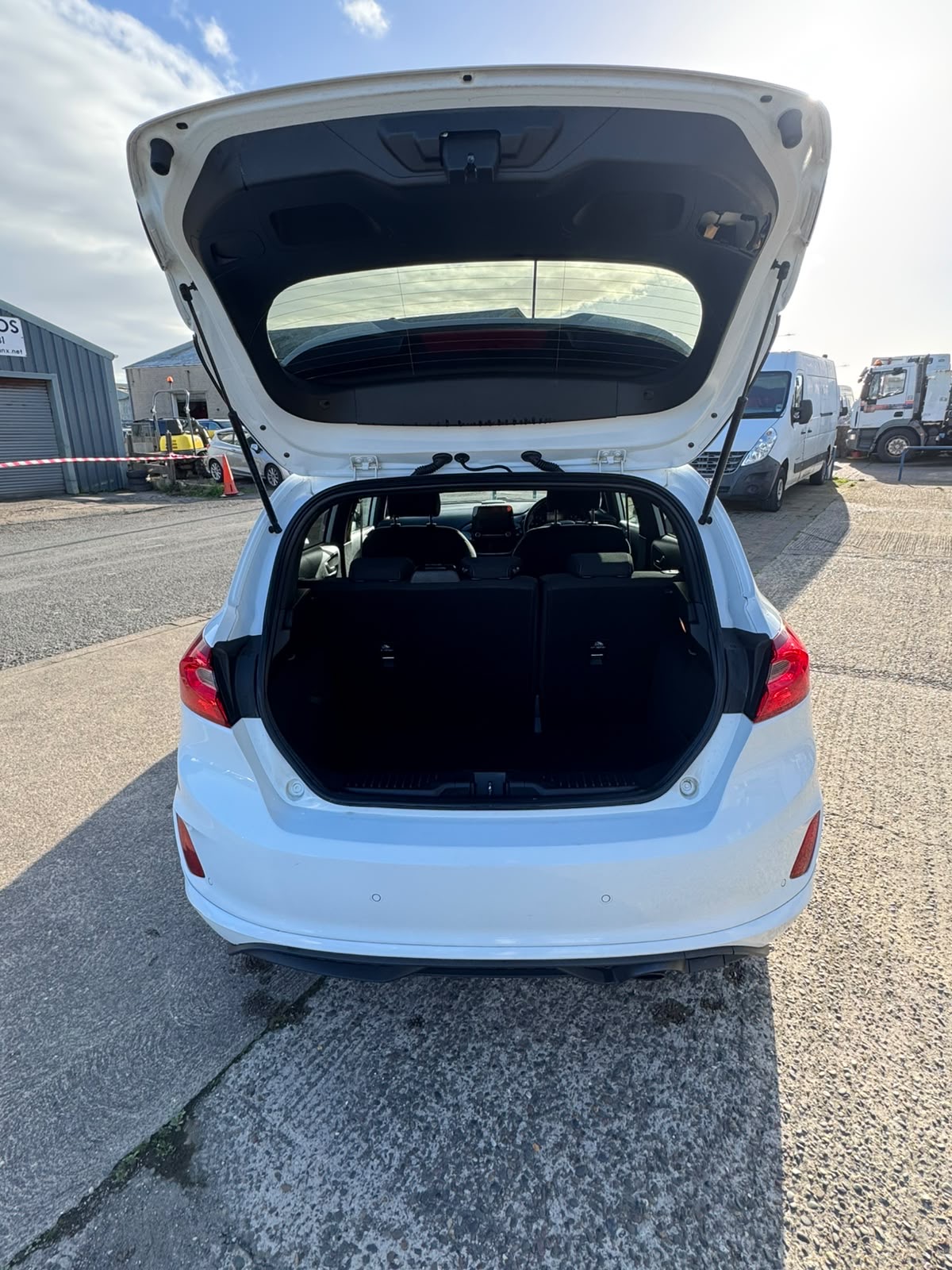 FORD FIESTA ST-LINE view 1