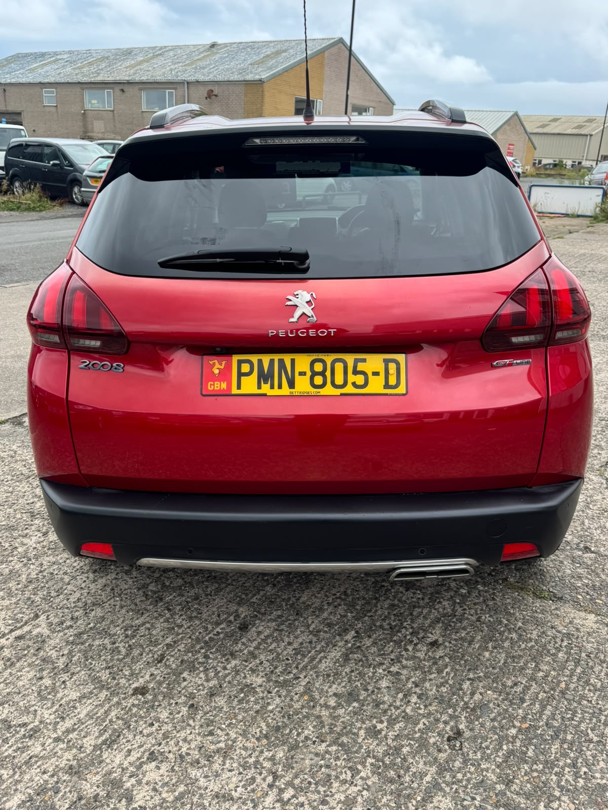 PEUGEOT 2008 GT LINE AUTOMATIC view 2
