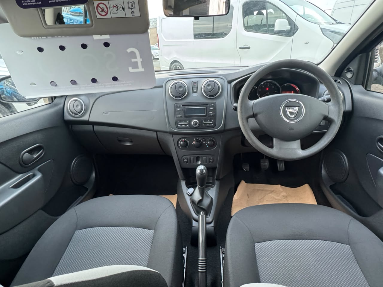 DACIA SANDERO AMBIANCE view 2