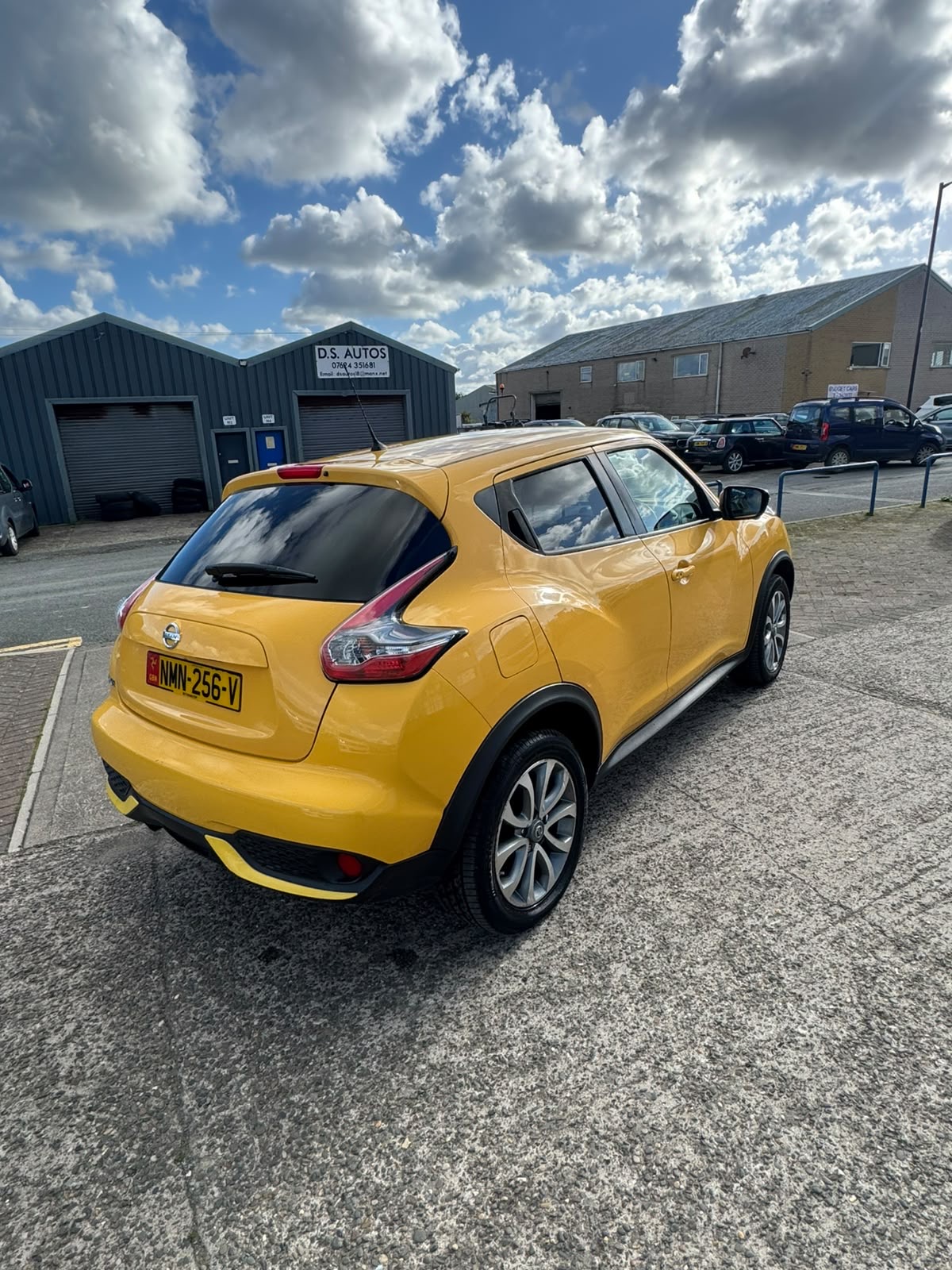 NISSAN JUKE TEKNA view 1